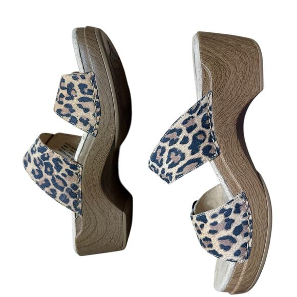 Dansko Womens EU 40 US 7 Sophie Leopard Print Suede Wedge Slide Sandals - Picture 8 of 9